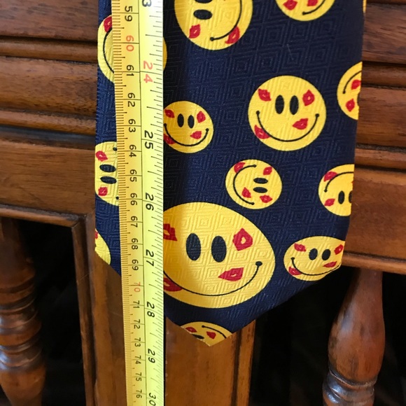 Brand: Deborah handmade Smiley Face Tie made in Korea 100% Polyester - Picture 6 of 10
